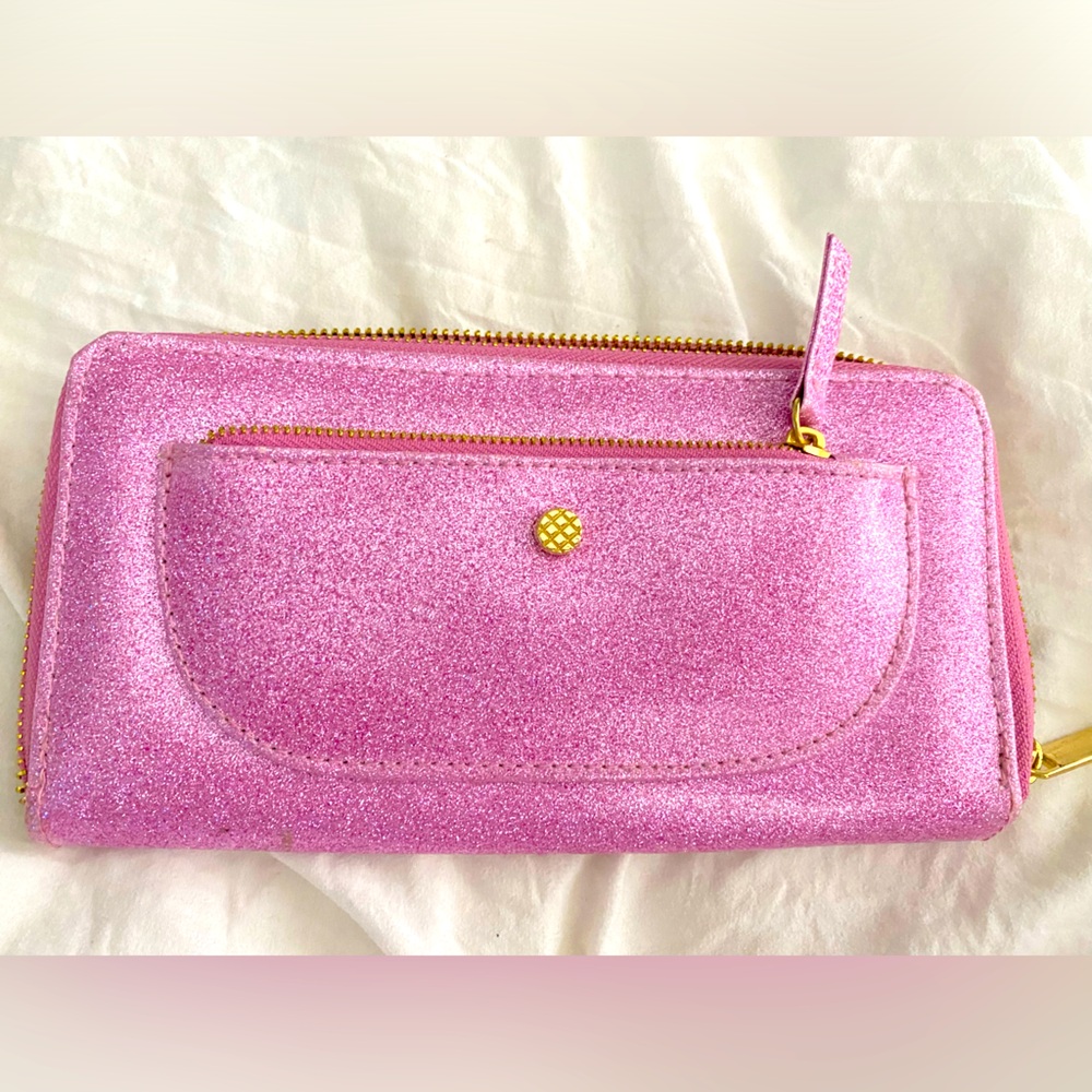 Sparkling pink wallet